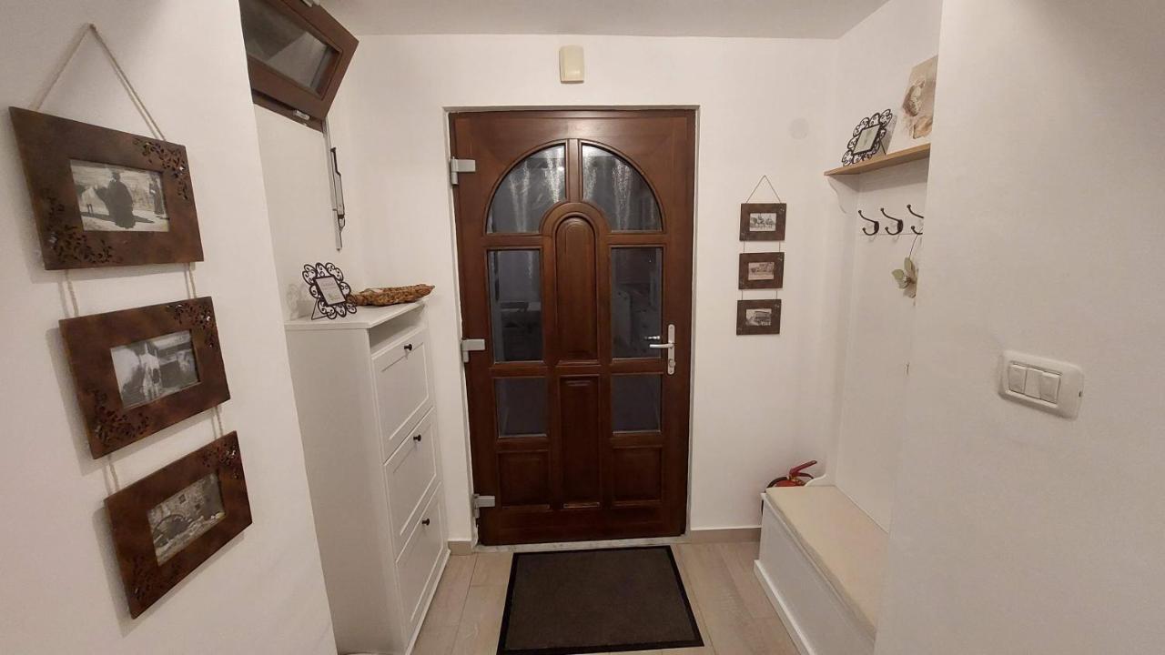 Apartma Rizana Dekani Esterno foto